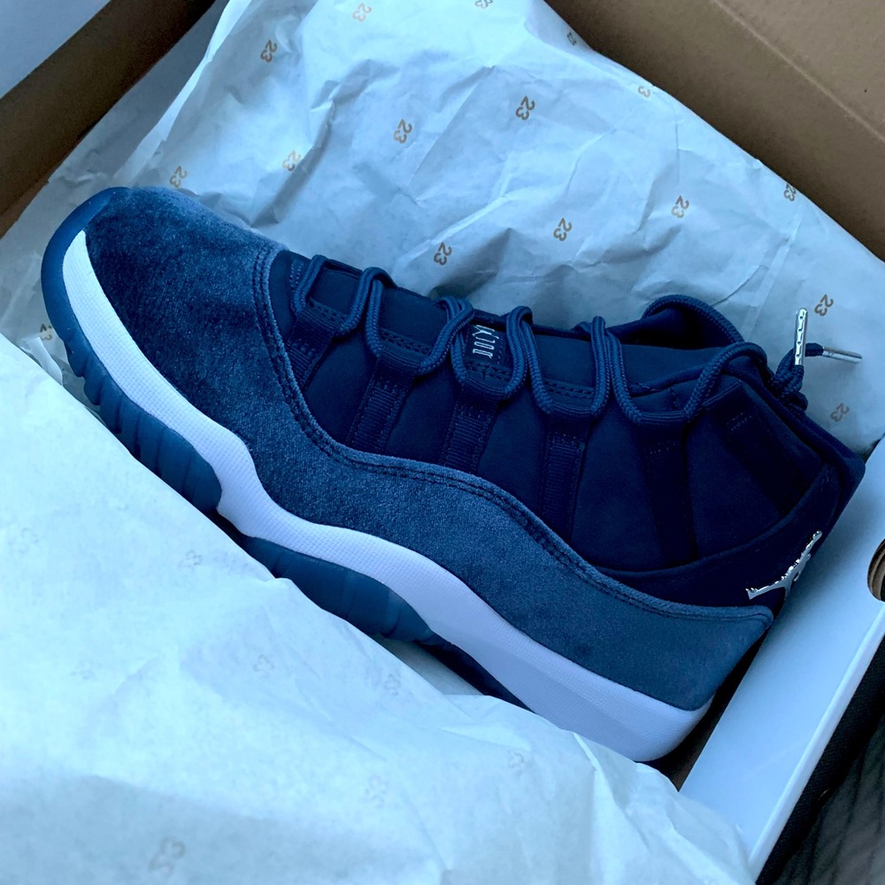 Jordan retro 11 midnight navy
